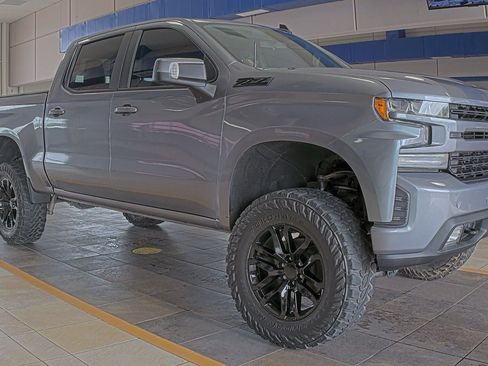 Used 2020 Chevrolet Silverado 1500 RST w/ All-Star Edition image 2