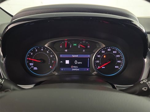 Used 2023 Chevrolet Traverse LT w/ LT Premium Package image 11