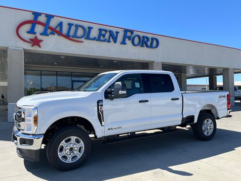 New 2026 Ford F350 XLT w/ 360-Degree Camera Package AWD/4WD image 1