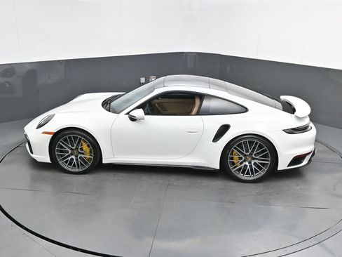 Certified 2024 Porsche 911 Turbo AWD/4WD image 27