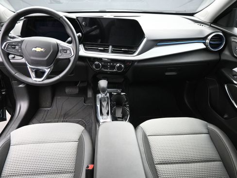 New 2026 Chevrolet Trax LT w/ Driver Confidence Package FWD image 16