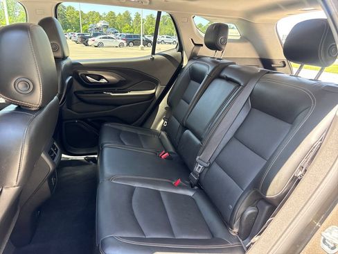 Used 2019 GMC Terrain SLT w/ Preferred Package FWD image 24