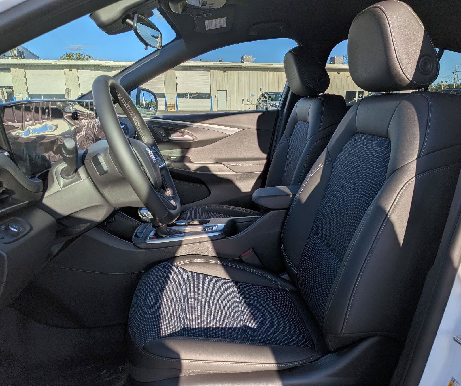 New 2026 Buick Envista Preferred w/ Convenience I Package FWD image 11