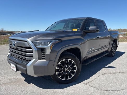 Used 2024 Toyota Tundra Limited image 5