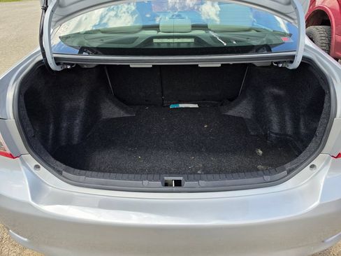 Used 2013 Toyota Corolla LE FWD image 8