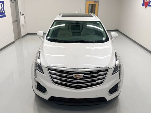 Used 2018 Cadillac XT5 Luxury AWD/4WD image 9