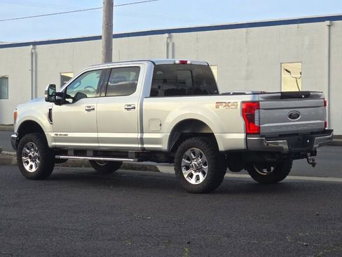 Used 2019 Ford F250 Lariat w/ Lariat Ultimate Package image 5
