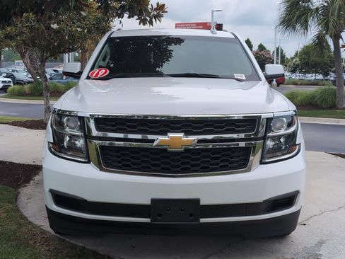Used 2019 Chevrolet Tahoe LT AWD/4WD image 3