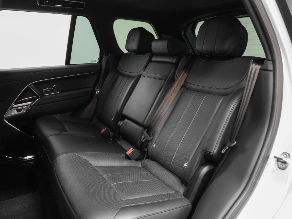 Used 2023 Land Rover Range Rover SE AWD/4WD image 55