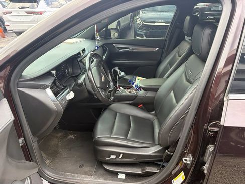 Used 2021 Cadillac XT6 Luxury FWD image 8
