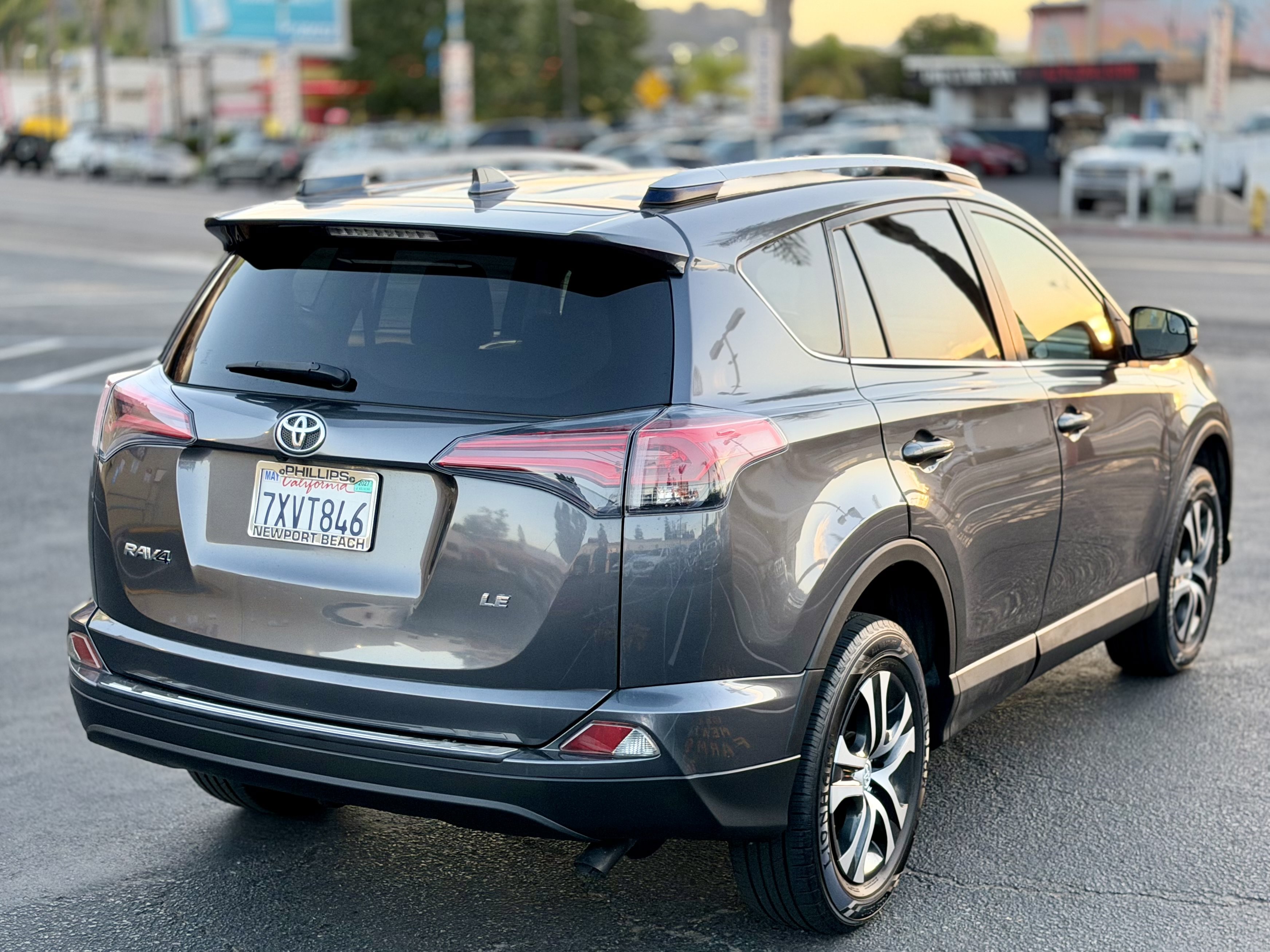 Used 2017 Toyota RAV4 LE w/ Carpet Mat Package FWD image 14