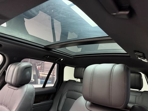 Used 2020 Land Rover Range Rover HSE image 52