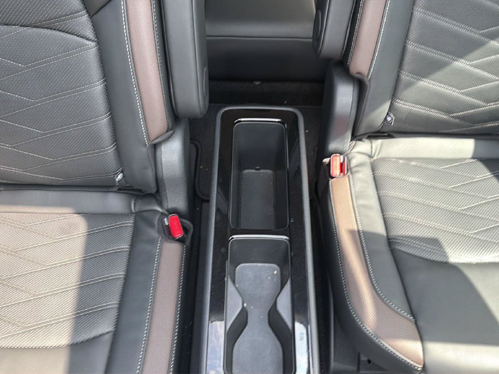 Used 2025 Nissan Pathfinder Platinum AWD/4WD image 31
