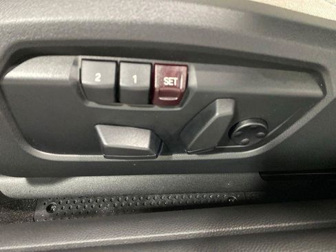 Used 2025 MINI Cooper 2-Door Hardtop FWD image 14