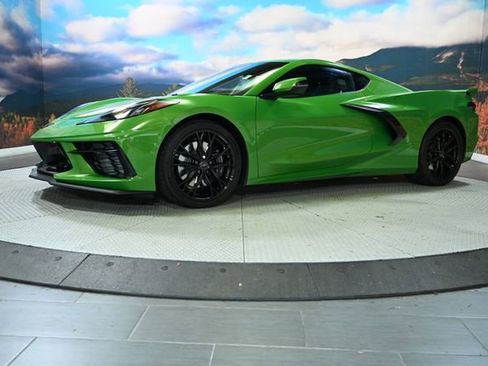 Used 2026 Chevrolet Corvette Stingray Premium Cpe w/ Z51 Performance Package image 3