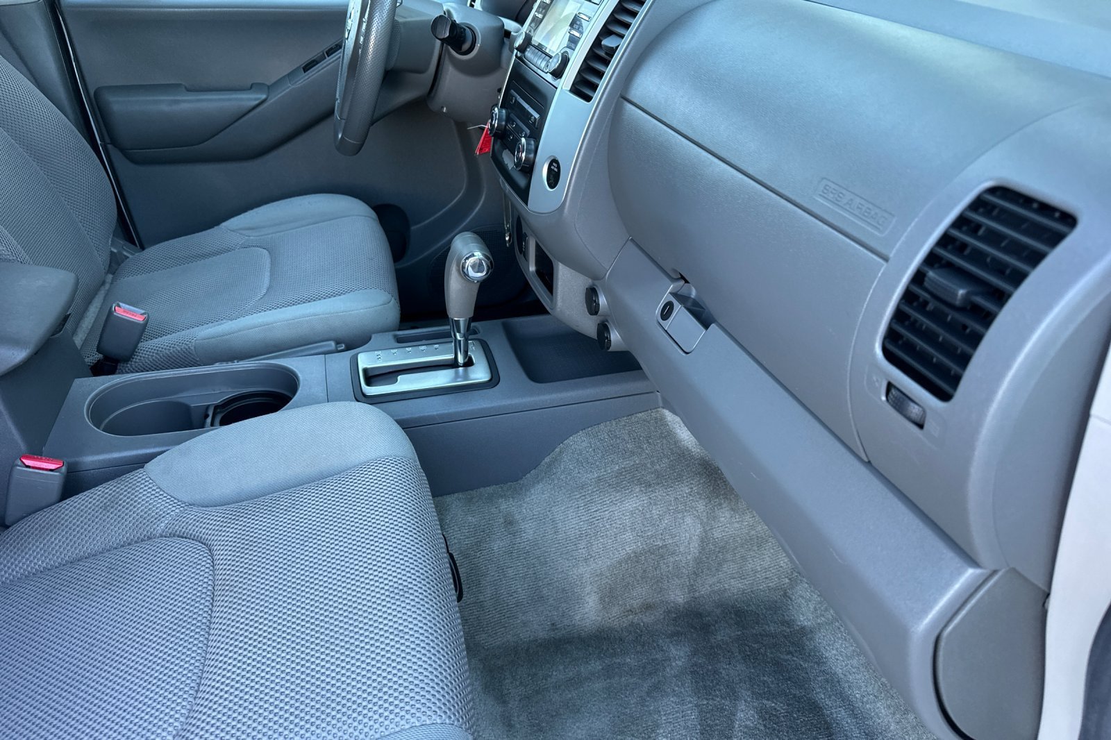 Used 2014 Nissan Frontier SV RWD image 15