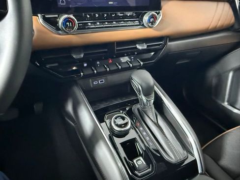 Used 2026 GMC Canyon AT4 image 31