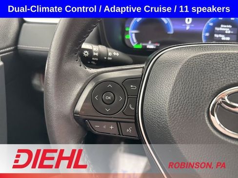 Used 2025 Toyota RAV4 Limited AWD/4WD image 28