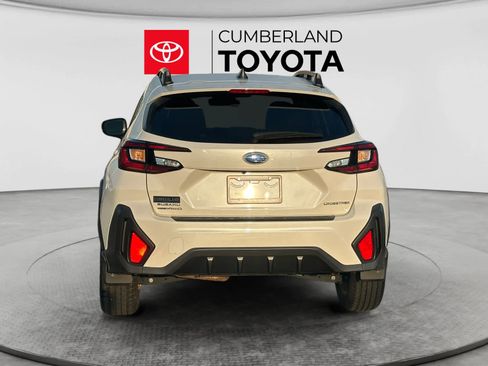Used 2024 Subaru Crosstrek 2.0i Premium AWD/4WD image 4