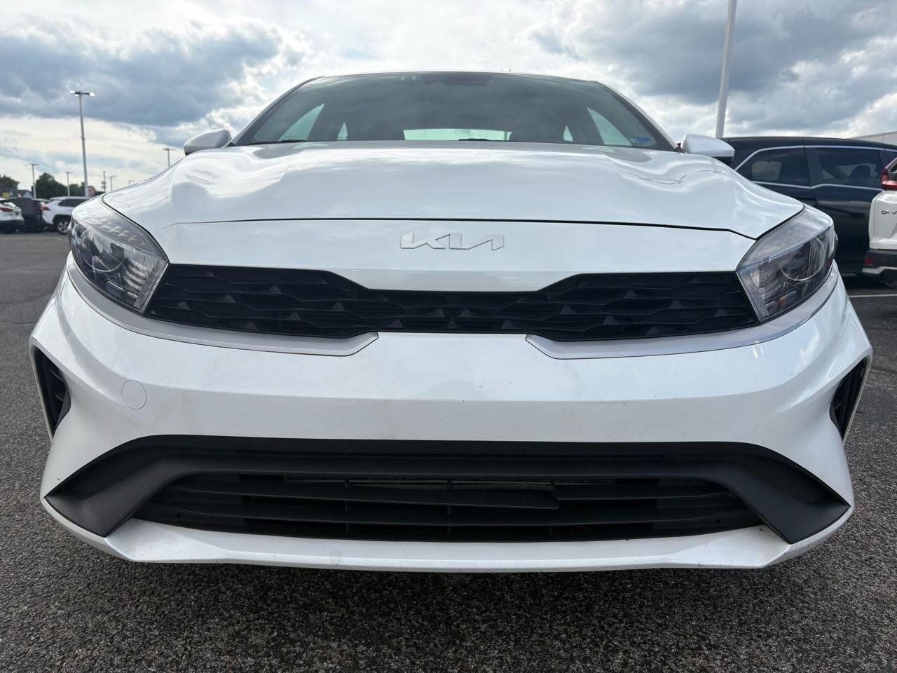 Used 2023 Kia Forte LXS FWD image 4