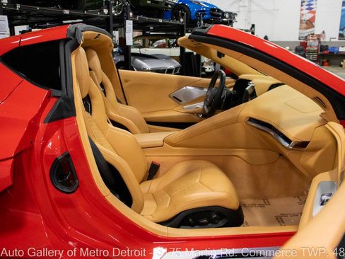 Used 2021 Chevrolet Corvette Stingray Premium Cpe w/ Z51 Performance Package RWD image 39