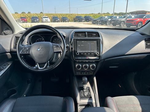 Used 2024 Mitsubishi Outlander Sport AWD image 7