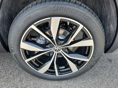 New 2026 Volkswagen Atlas SEL Premium R-Line AWD/4WD image 22