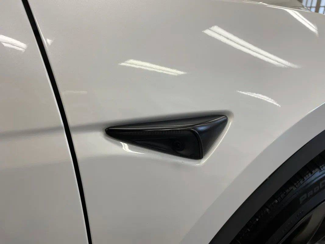 Used 2023 Tesla Model Y AWD image 44