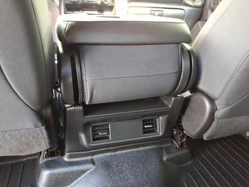 Used 2020 Chevrolet Silverado 1500 Custom Trail Boss w/ Custom Convenience Package AWD/4WD image 27