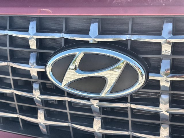 Used 2025 Hyundai Venue SEL FWD image 29