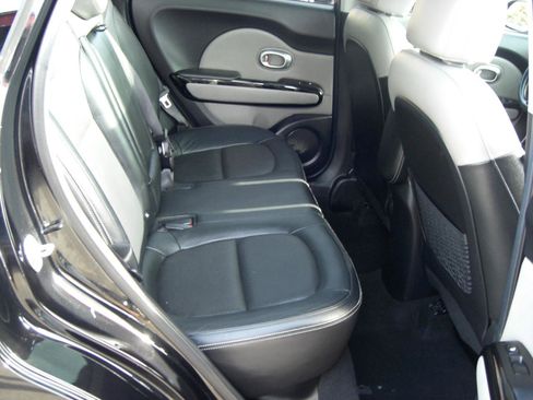 Used 2016 Kia Soul + w/ Primo Package image 19