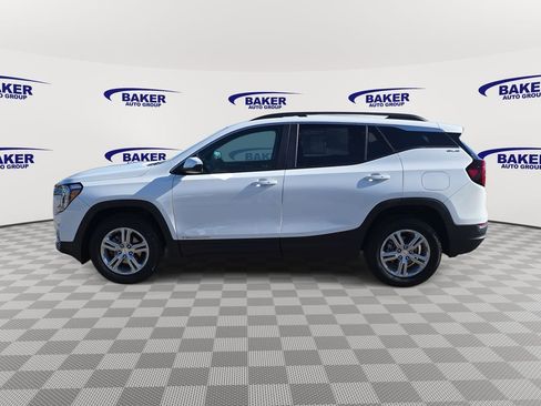 Certified 2024 GMC Terrain SLE w/ Driver Convenience Package AWD/4WD image 8