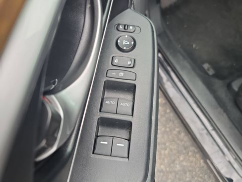 Used 2018 Honda CR-V EX-L image 14