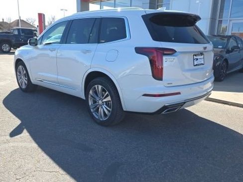 Used 2024 Cadillac XT6 Premium Luxury w/ Platinum Package image 4