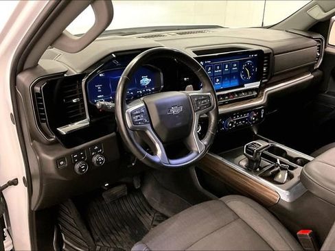 Used 2024 Chevrolet Silverado 1500 RST w/ Z71 Off-Road Package image 14