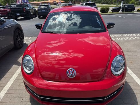 Used 2012 Volkswagen Beetle 2.0T FWD image 8