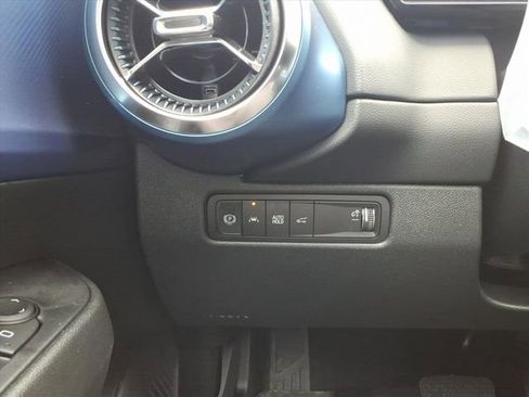 New 2026 Chevrolet Equinox EV LT image 12