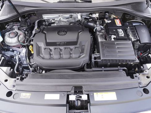 Used 2022 Volkswagen Tiguan SE FWD image 24