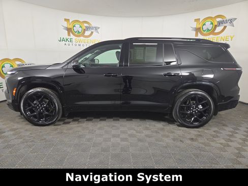 Certified 2025 Chevrolet Traverse RS w/ LPO, Floor Liner Package image 4