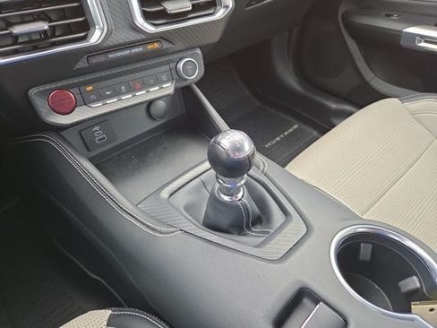 Used 2025 Ford Mustang GT Premium RWD image 15