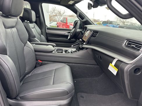 New 2025 Jeep Wagoneer Series II w/ Convenience Group I image 61