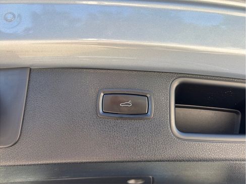 Used 2020 Porsche Macan AWD/4WD image 47