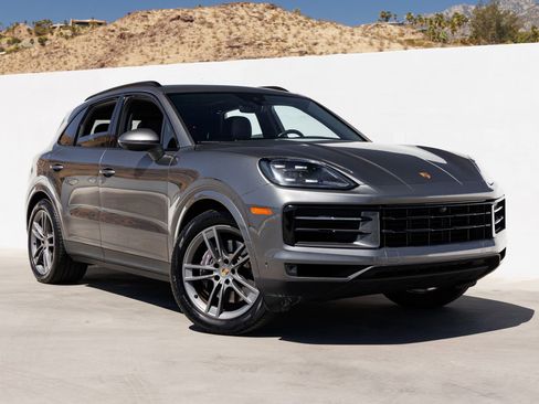 Certified 2024 Porsche Cayenne AWD/4WD image 9