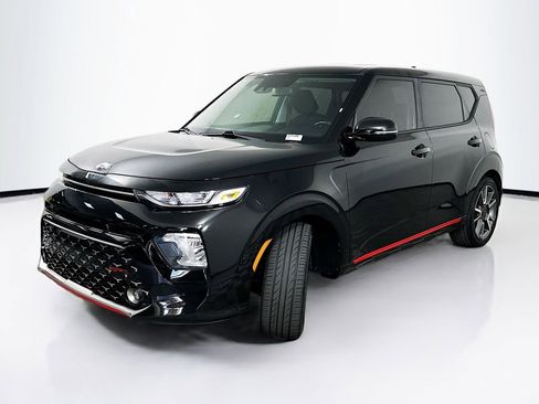 Used 2020 Kia Soul GT-Line FWD image 2