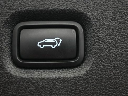 Used 2022 Hyundai Santa Fe Calligraphy w/ Cargo Package image 24