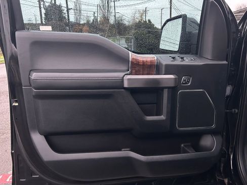 Used 2016 Ford F150 Platinum w/ FX4 Off-Road Package image 22