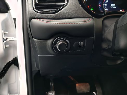 Used 2024 Dodge Durango GT w/ Trailer Tow Group IV AWD/4WD image 42