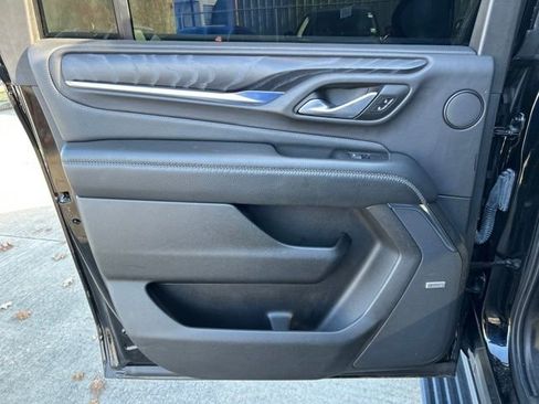 Used 2022 GMC Yukon XL Denali image 18