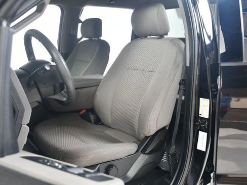 Used 2020 Ford F250 XLT w/ Snow Plow Prep Package image 31