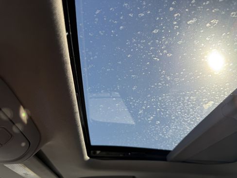 Used 2020 GMC Acadia SLT w/ Premium Package image 21